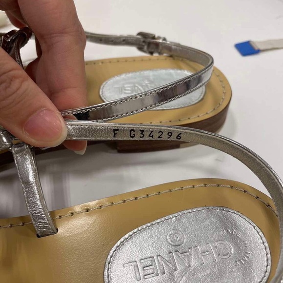 Chanel sandals - metallic silver size 37 - Picture 6 of 15